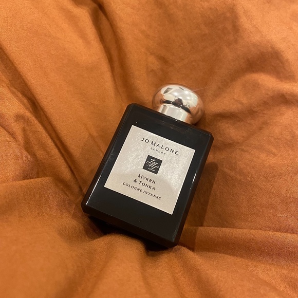Jo Malone Myrrh & Tonka intense - Picture 2 of 2